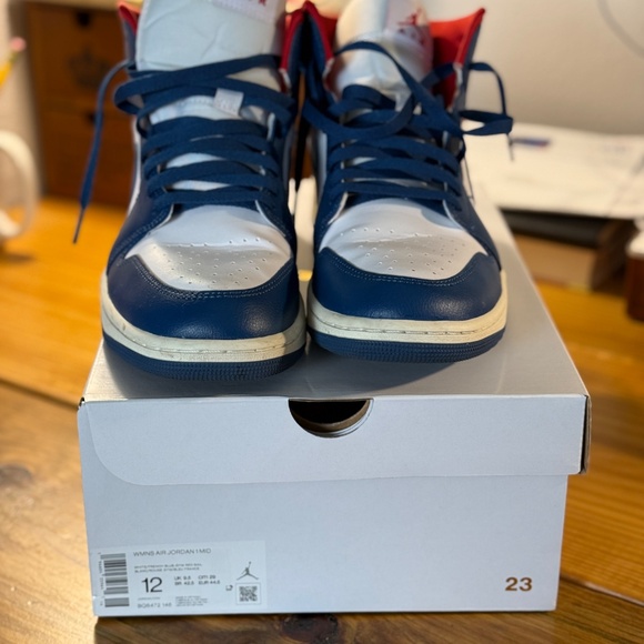 ALMOST NEW - WORN WMNS12/MNS10.5 - AIR JORDAN 1 MID RED/WHT/BLU - BOSTONRED SOX main image 11